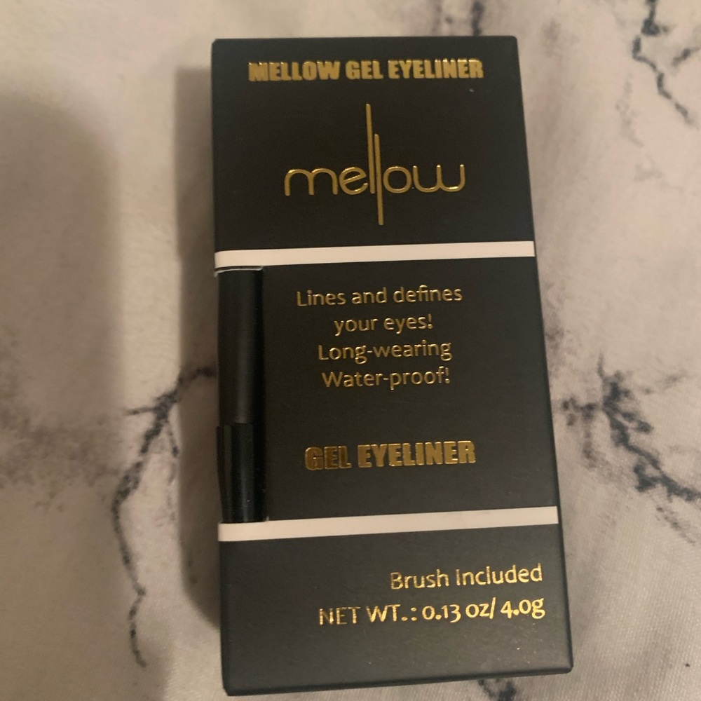 NWT Gel Eyeliner Mellow
